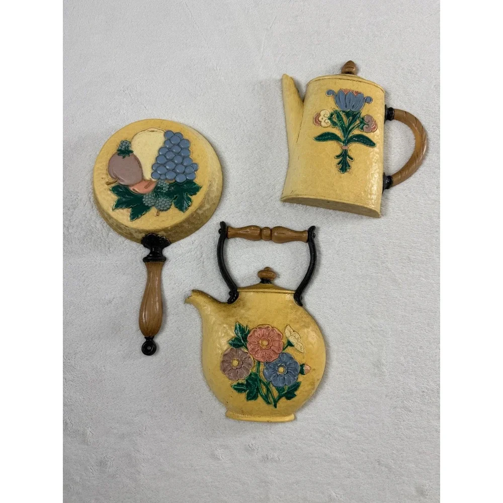 Vintage 1995 Home Interiors &‎ Gifts Kitchen Wall Plaques Set 3 Yellow Teapots